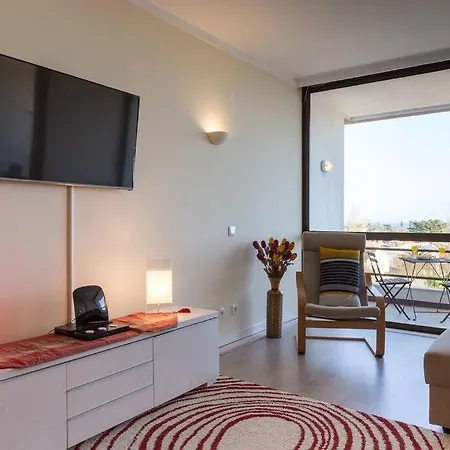 Panoramic Apartment *